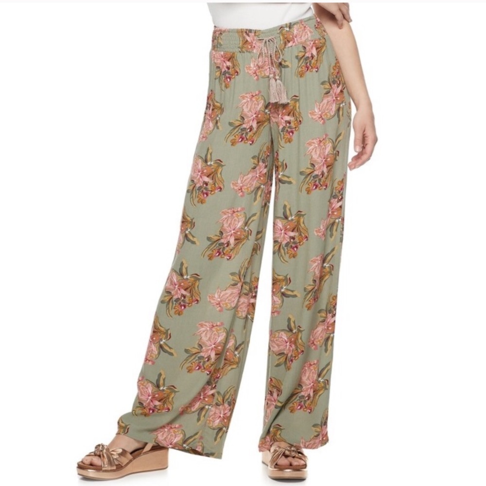 Mudd Floral Wide Leg Pants
